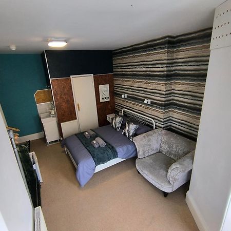 Sea Bed Guesthouse Ньюкі Екстер'єр фото