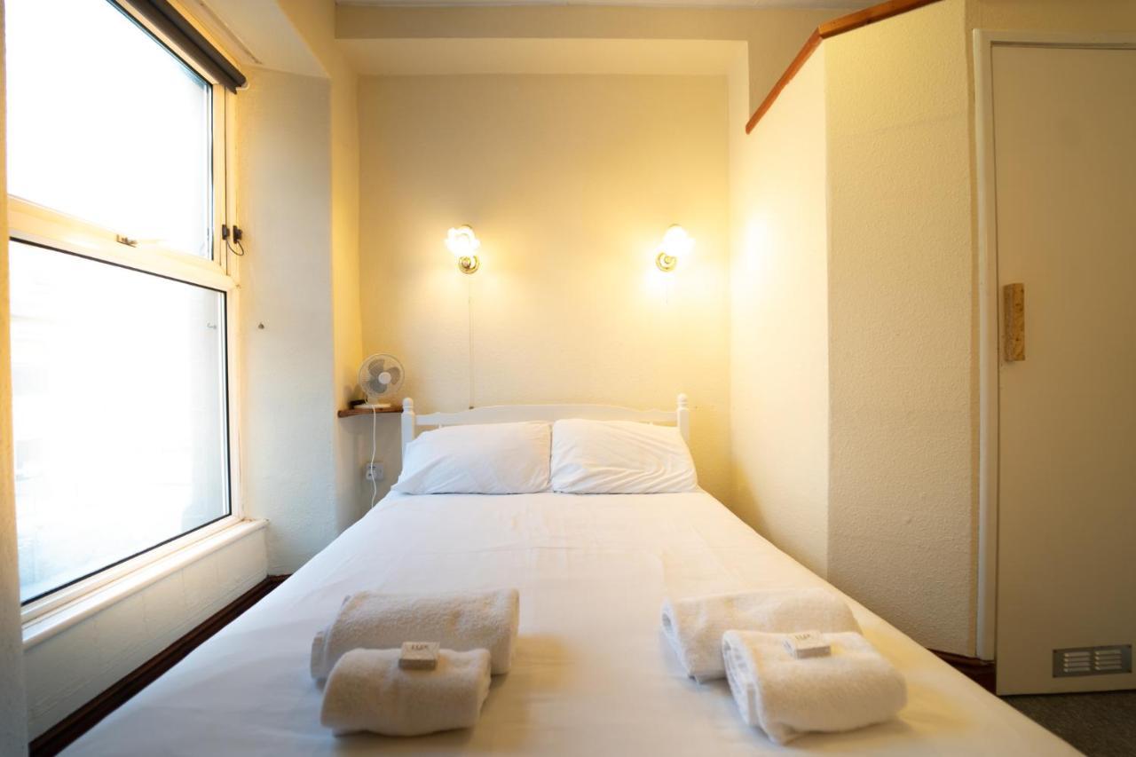 Sea Bed Guesthouse Ньюкі Екстер'єр фото