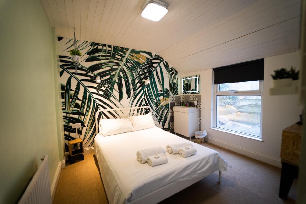 Sea Bed Guesthouse Ньюкі Екстер'єр фото